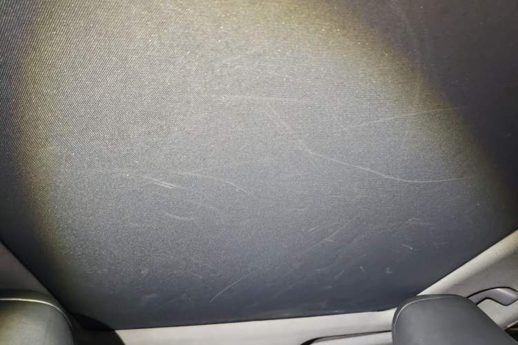 Used Toyota Avalon 2019 Dual-Engine 2.5L XLE Prestige Version China VI Standard Headliner