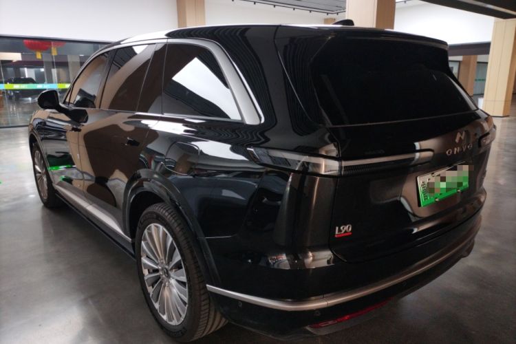 Used ONVO Luxeed L90 2025 Model—Ultra Six-Seater Version
