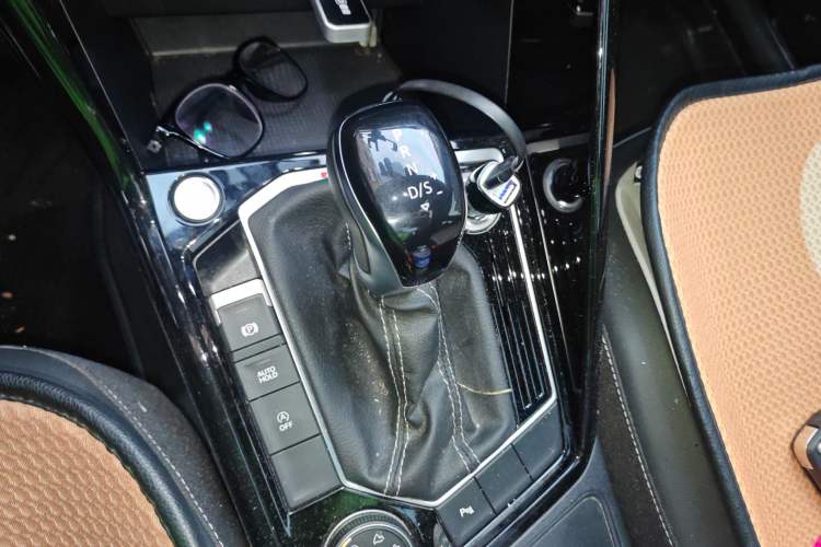 Used Volkswagen Tayron 2019 380TSI Four-Wheel Drive R-Line China VI-standard
