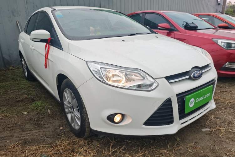 Used Ford Focus 2012 Sedan 1.6L Manual Comfort Model