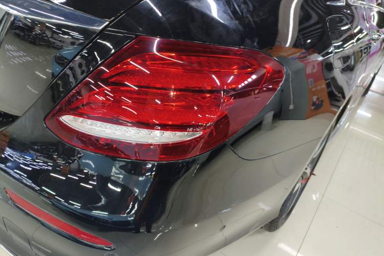 Used Mercedes-Benz E-Class 2019 Restyled E 300 L Sporty and Stylish Edition
