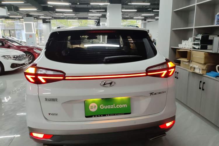 Used Hyundai Tucson 2020 280TGDi Two-Wheel-Drive GLS Fashion Edition China VI Standard Rear