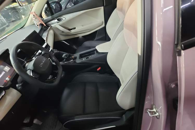 Used Lynk & Co 06 2023 Remix 1.5T Shero
