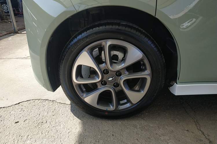 Used ORA White Cat 2022 Xiaoyue Mao Edition 401 km Flagship Model Lithium Ternary