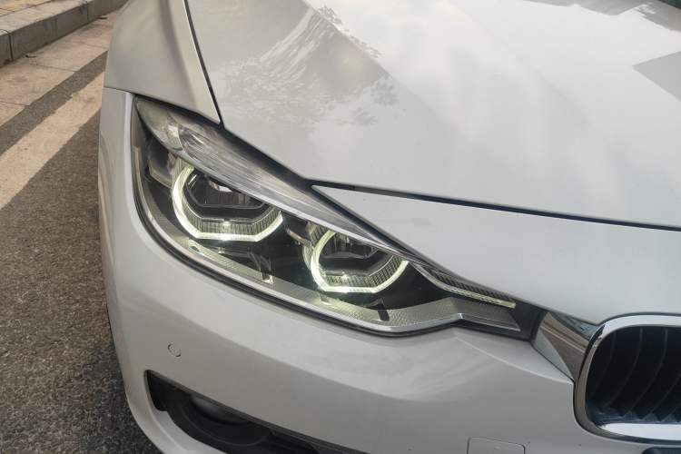 Used BMW 3 Series 2016 320Li Ambition Model
