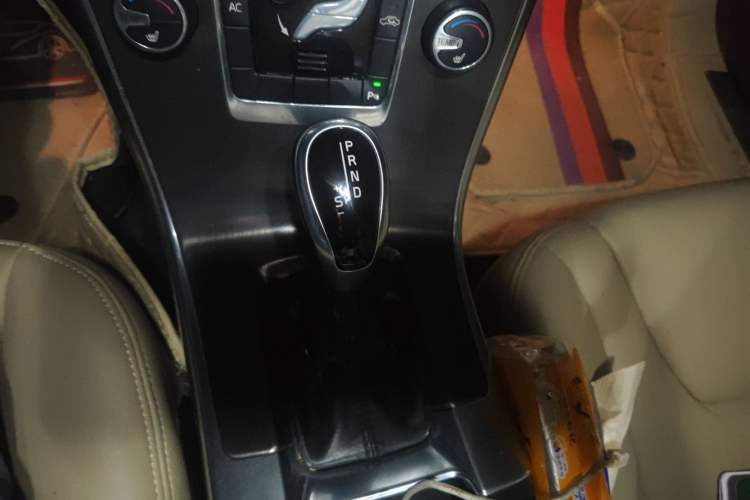 Used Volvo XC60 2014 T5 Zhiyi Edition
