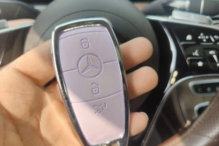 Used Mercedes-Benz E-Class 2021 Restyled E 300 L Luxury Edition
