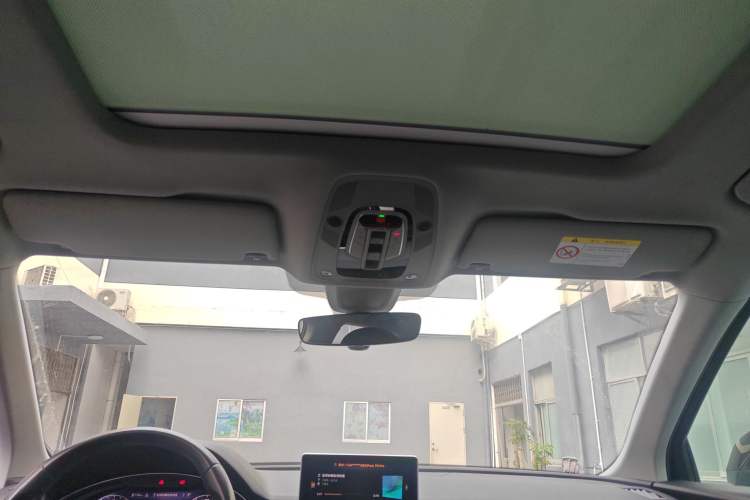 Used Audi Q5L 2020 Updated 40 TFSI Prestige Fashion Edition Headliner