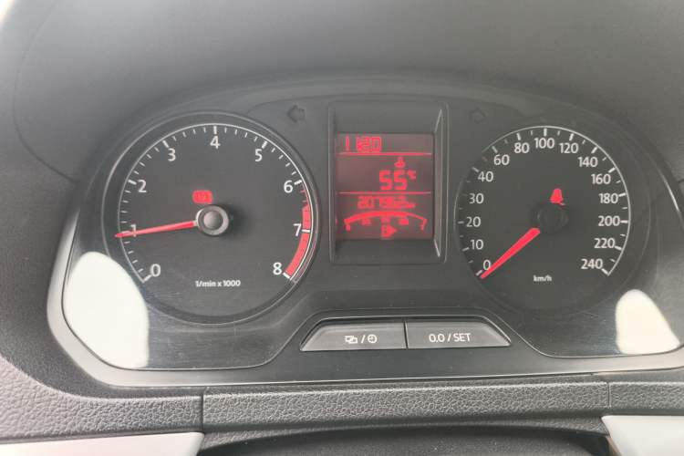 Used Volkswagen Jetta 2013 1.6L Manual Comfort Model Odometer Close Up