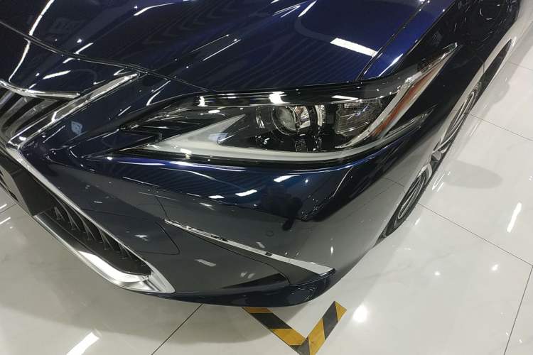 Used Lexus ES 2020 200 Excellence Edition
