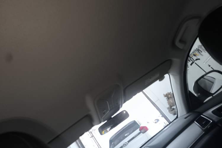 Used Haval H2 2018 Chuanxiang Edition 1.5T Manual Two-Wheel Drive Fashion Model China V Standard Headliner