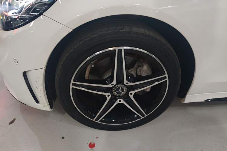 Used Mercedes-Benz C-Class 2020 Restyled C 260 Sport Edition Left Front Wheel Hub