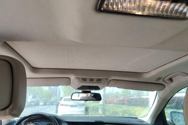 Used BMW 7 Series 2011 730Li Elegant Model
