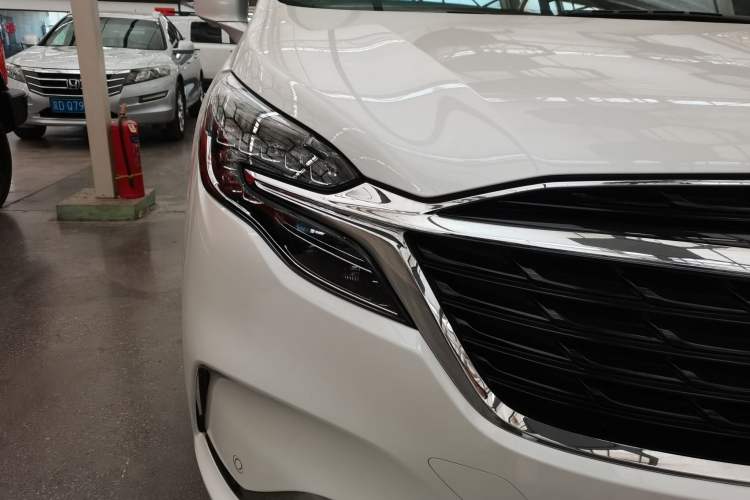 Used Buick GL8 2022 ES Land Cruiser 653T Luxury Model