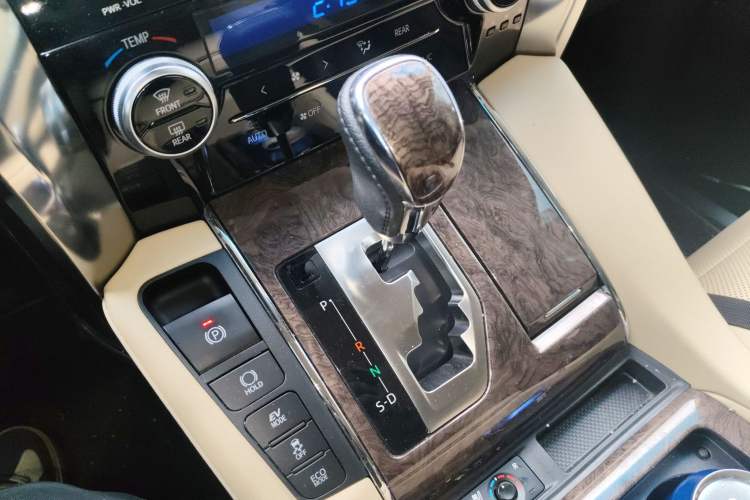 Used Toyota Vellfire 2021 Crown Dual-Engine 2.5L HV Prestige Edition Gear Lever