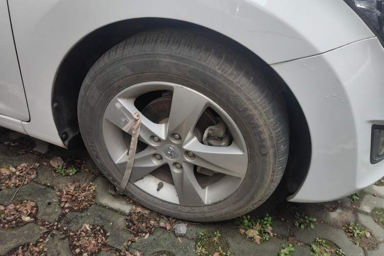 Used Hyundai Elantra (5th Generation / Langdong) 2012 1.6L Manual Leading Model