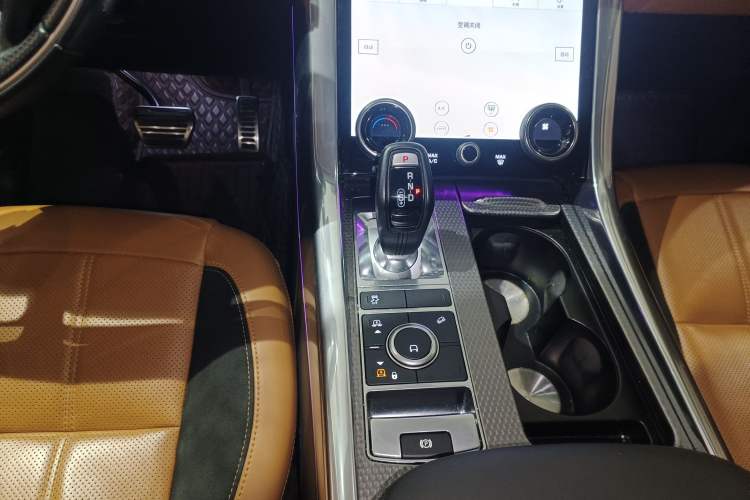 Used Land Rover Range Sport 2022 3.0 L6 YAO Black Edition Gear Lever