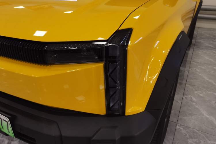 Used iCAR 03 2024 501km Two-Wheel Drive Long-Range Version Left Front Headlight