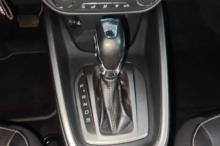 Used Ford Escort 2015 1.5L Automatic Fashion Model