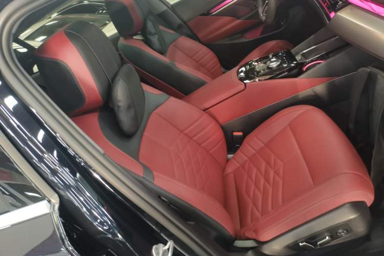 Used BMW i5 2025 eDrive 40L M Sport Package
