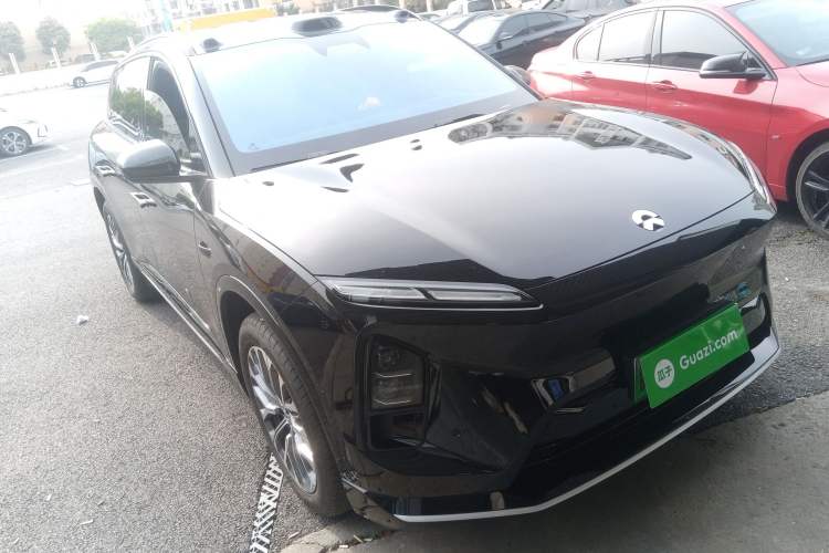 Used Nio ES6 2025 100 kWh Front Right 45 Deg