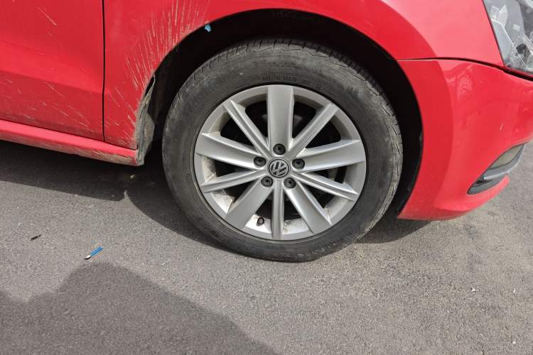 Used Volkswagen Polo 2014 1.4L Automatic Comfort Edition