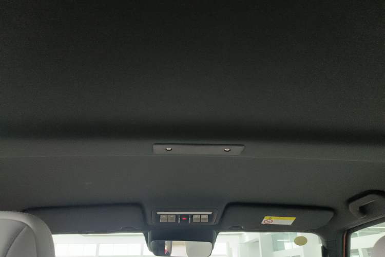 Used iCAR V23 2025 501 Four-Wheel Drive Intelligent Driving Version
