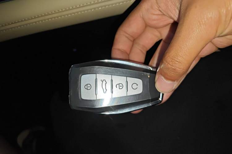 Used Geely Auto Monjaro L 2025 Dongfang Yao 2.0TD Automatic Jinzhao Edition Interior 1