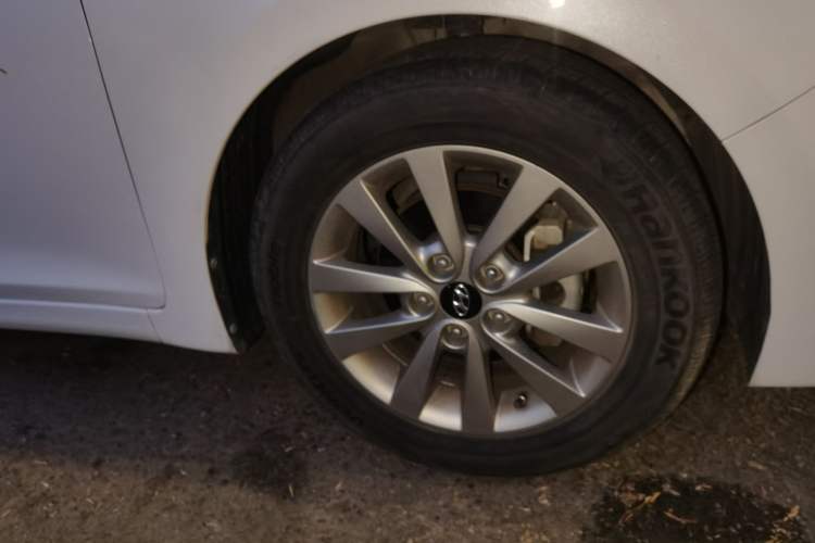 Used Hyundai Mistra 2014 1.8L Automatic Smart GLS