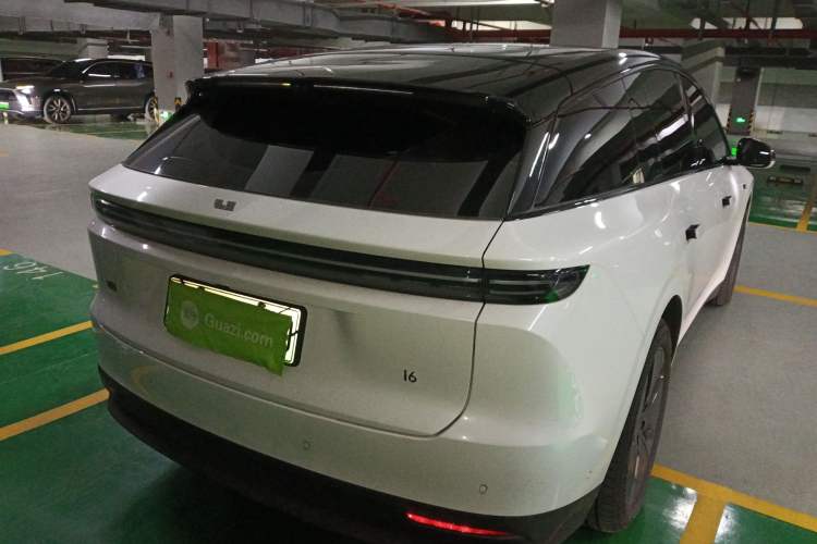 Used Li Auto Li Auto i6 2025 Model Two-Wheel-Drive Standard Type