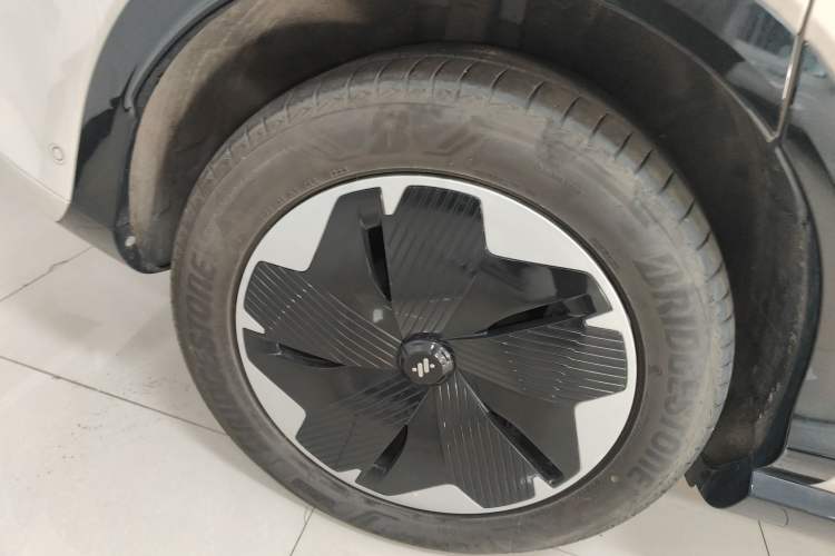 Used IM LS7 2023 77 kWh Urban Fit Rear-Wheel Drive