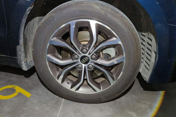 Used Geely Auto Emgrand GT 2017 2.4L Comfort Model