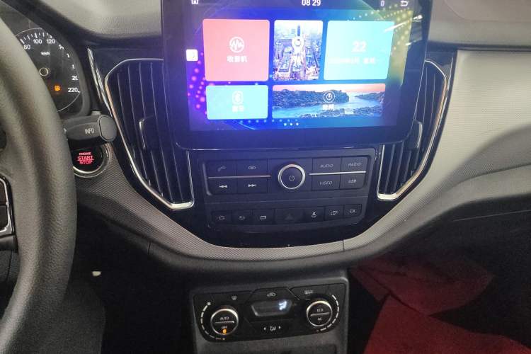 Used FAW Senya R7 2017 1.6L Automatic Smart Version
