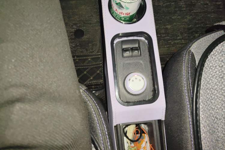 Used Chery New Energy QQ Ice Cream 2022 170km Sundae Phosphate Lithium-Ion Gear Lever