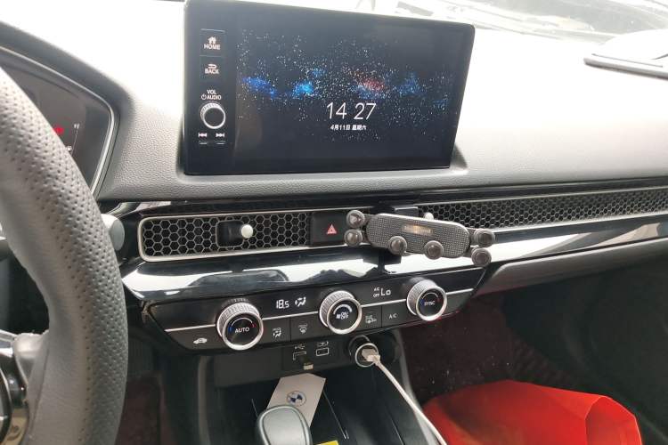 Used Honda Civic 2022 240TURBO CVT Dynamic Control Version Audio And AC Panel