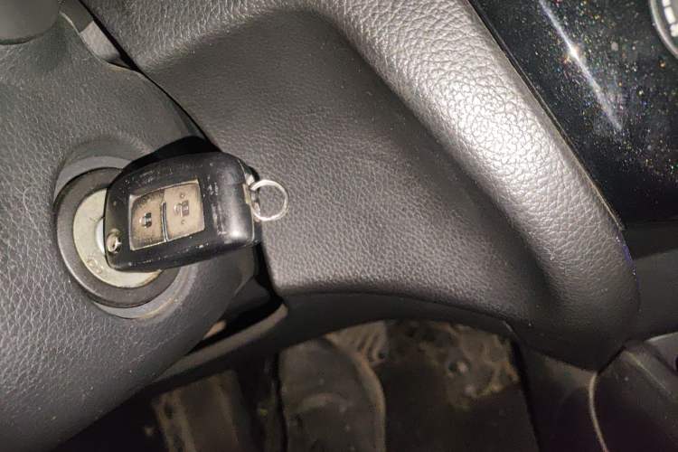 Used Nissan Qashqai 2016 2.0L CVT Elite Edition Vehicle Key