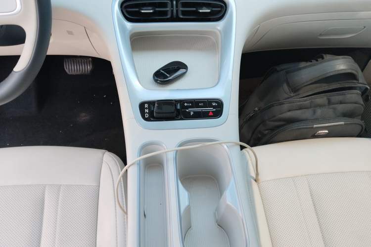 Used Geely Galaxy Geome 2025 410 km Free Version Gear Lever