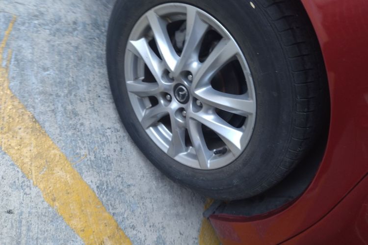 Used Mazda 3 Axela 2017 Sedan 1.5L Automatic Comfort Model Emission Standard China V Right Rear Wheel Hub