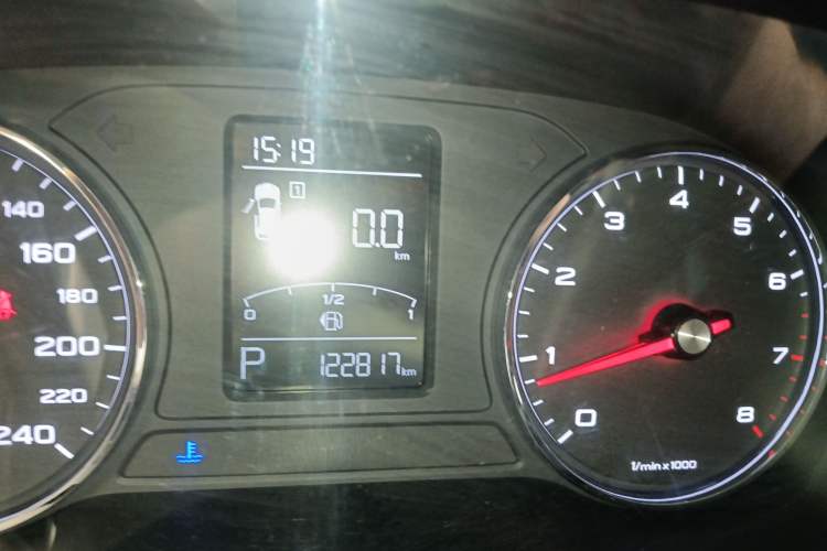 Used Roewe RX5 2018 20T Two-Wheel Drive Automatic Flagship Edition Instrument Cluster