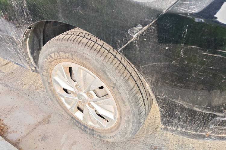 Used JAC Refine M3 2019 PLUS Maker Edition 1.8L Luxury Model Right Front Wheel Hub