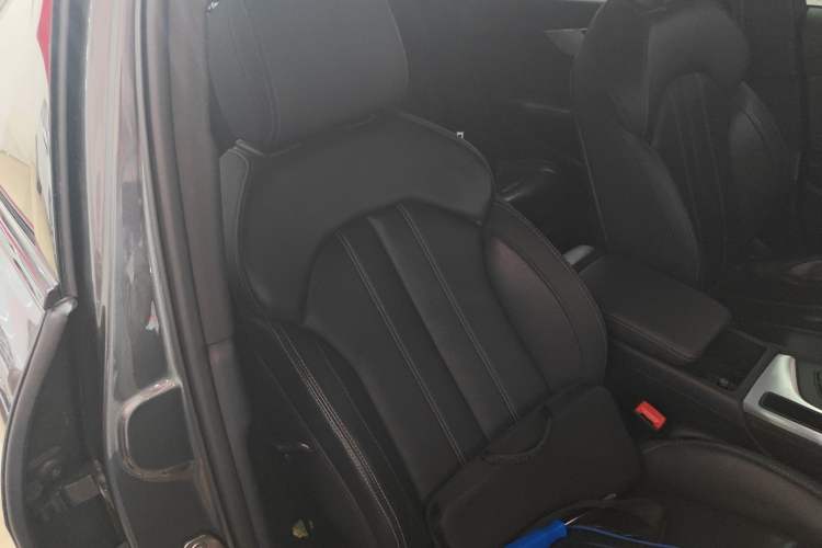 Used Audi A4L 2022 40 TFSI Luxury Dynamic Model