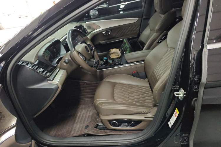 Used BYD Han 2022 EV Genesis Edition 715KM Front-Wheel-Drive Prestige Model Left Front Seat