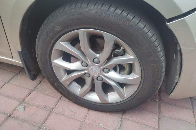 Used Geely Auto Emgrand GL 2017 1.8L Manual Elite Model
