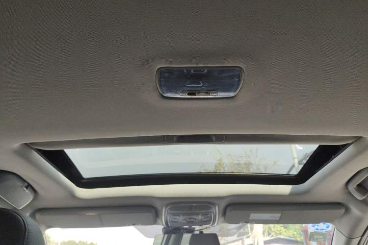 Used Haval H6 2015 Upgraded Model 1.5T Manual Two-Wheel Drive Elite Version