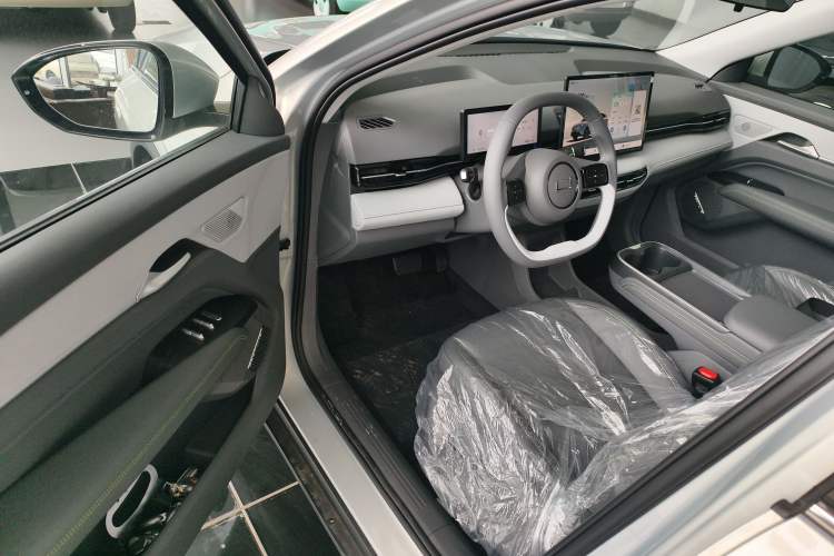 Used Bestune Yueyi 03 2025 445km Joyful Edition Driver Seat