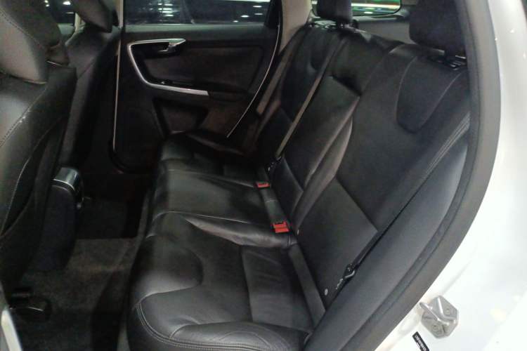Used Volvo XC60 2016 T5 Smart Upgrade Model Left Rear Seat