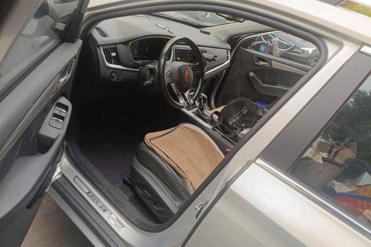 Used Roewe RX5 New Energy 2017 eRX5 50T Hybrid Connected Prestige Flagship Edition Driver Seat