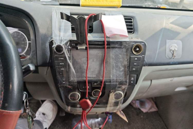 Used CHANGAN KAICHENG Taurus 2011 1.3L Standard Version Audio And AC Panel