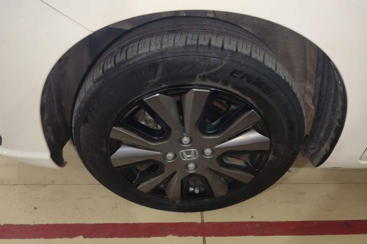 Used Honda Fit 2022 1.5L CVT Trendy Sunroof Edition Exterior 4