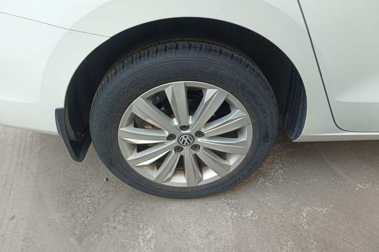 Used Volkswagen Bora 2019 Facelift Bora·Legend 1.5L Automatic Fashion Edition China VI Standard Right Rear Wheel Hub